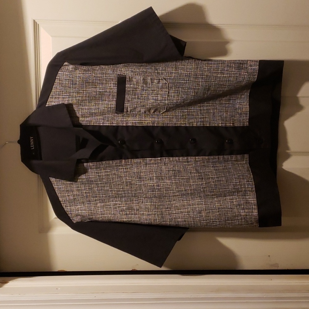 Men's Short Sleeve Button-Down Casual Shirt - Black with Gray Pattern